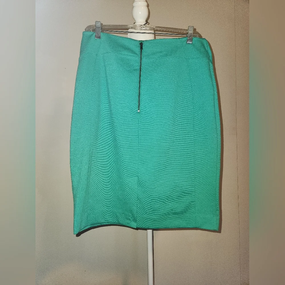 NWOT Bright Green New York And & Company Stretch Lightweight Pencil Skirt 8